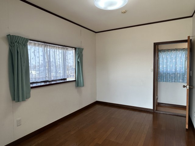 阿見町阿見　5LDKの洋室|2階洋室6帖の写真です。