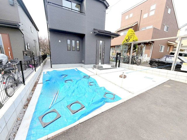 昭島市大神町１丁目　新築戸建の駐車場