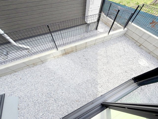 昭島市大神町１丁目　新築戸建の庭