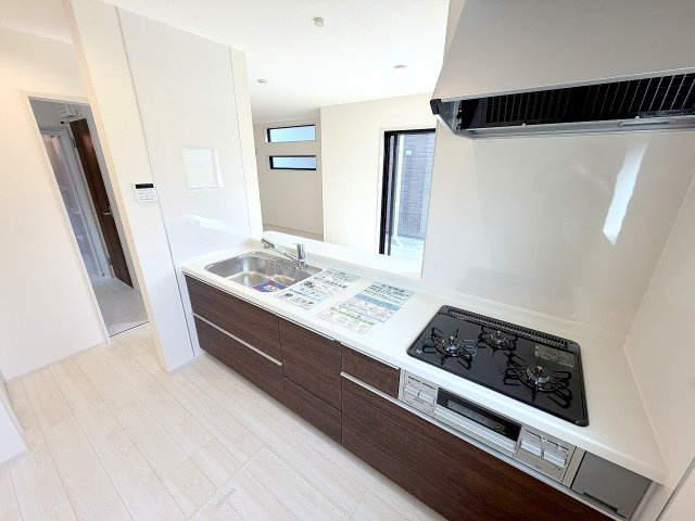 昭島市大神町１丁目　新築戸建のキッチン