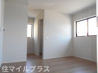 【洋室】 | 郡山市富久山町八山田新築一戸建て2棟 | 広々とした洋室です