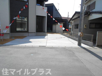 【駐車場】 | 郡山市富久山町八山田新築一戸建て2棟 | 駐車場に車を止められます