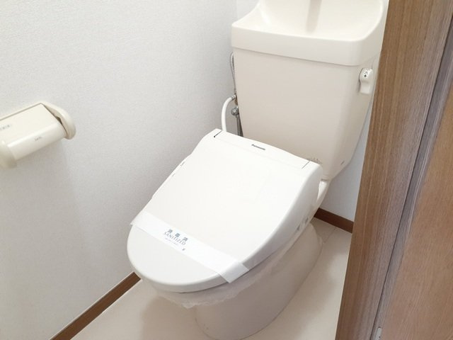 リバーサイド広面のトイレ|落ち着いたトイレです