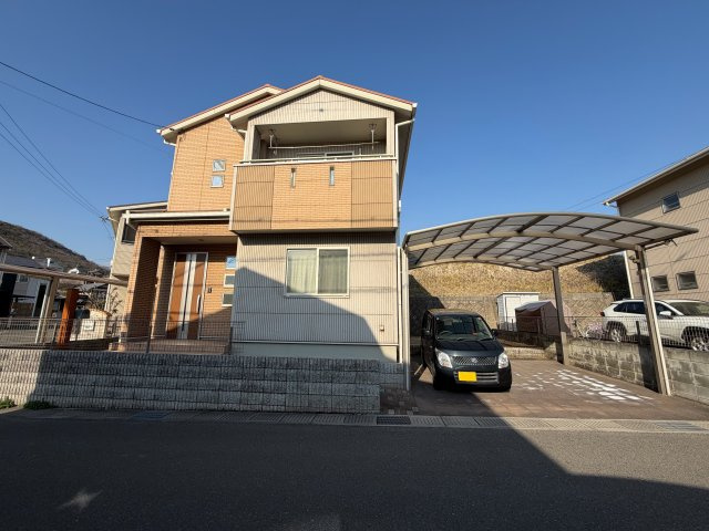 春日町浦上　電化住宅の外観