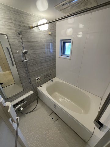 ワイズマークグランデ北谷の浴室