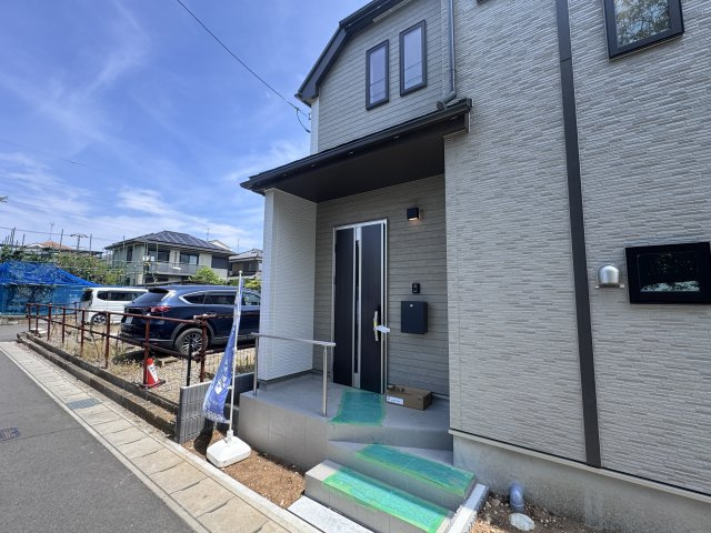 松戸市西馬橋4丁目新築戸建【旭町小学校:5分】のエントランス|エントランス