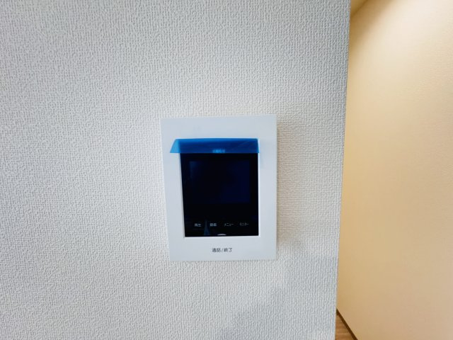 松戸市西馬橋4丁目新築戸建【旭町小学校:5分】のセキュリティ|来客時も安心のTVモニター付きインターフォン