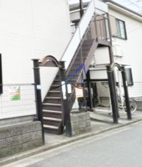 リトルアイランドＢ棟のエントランス|エントランスです。