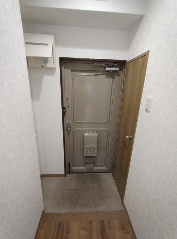 一宮館の玄関