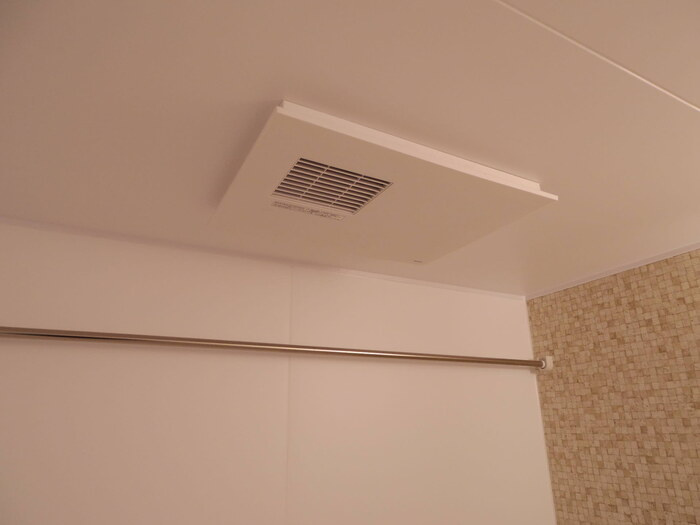 エル カーサのその他|浴室乾燥機