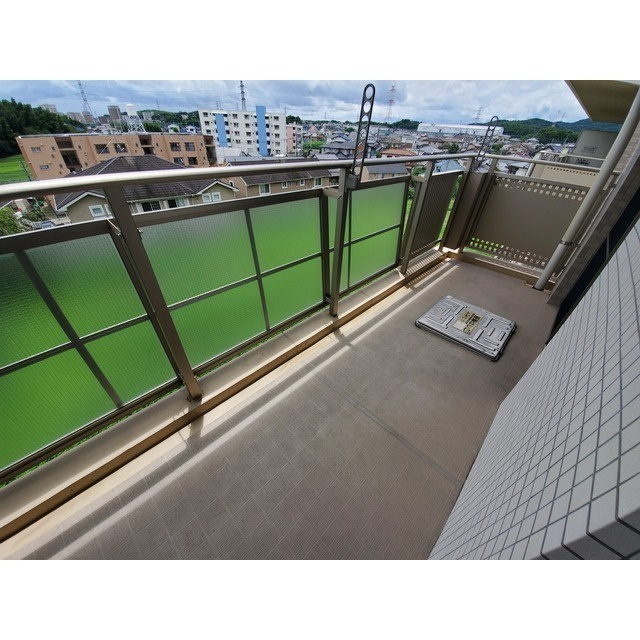 エーリのバルコニー