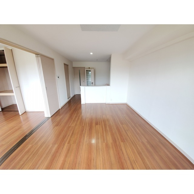 エーリの居間・リビング