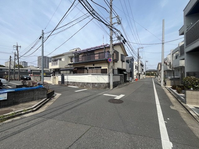 練馬区田柄5丁目　土地　都営大江戸線　光が丘の前面道路含む現地写真