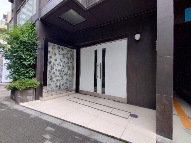 メイクスデザイン板橋本町のエントランス