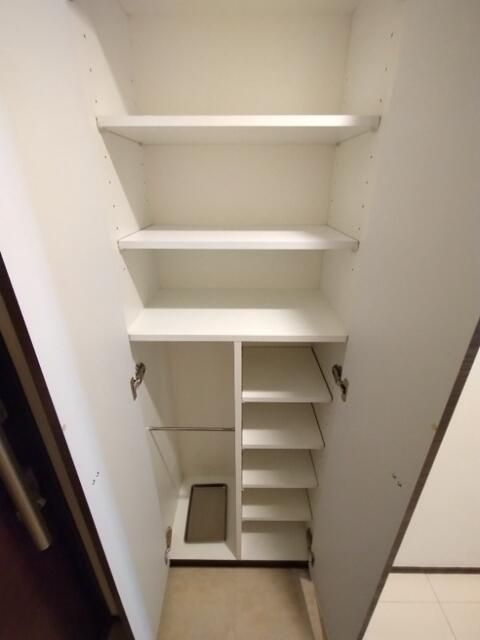 メイクスデザイン板橋本町の収納