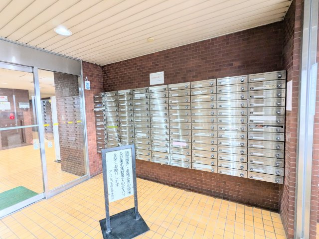 豊榮アルベルゴ上野の設備|～郵便ポスト写真～