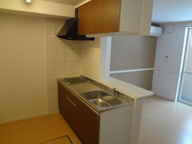 LUNAⅡ SAKURAIのキッチン