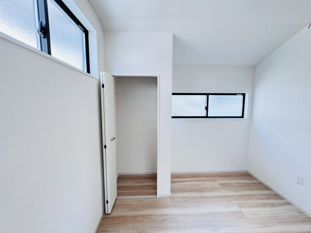 松戸市胡録台新築戸建【相模台小学校:10分】の収納|4.8帖洋室収納