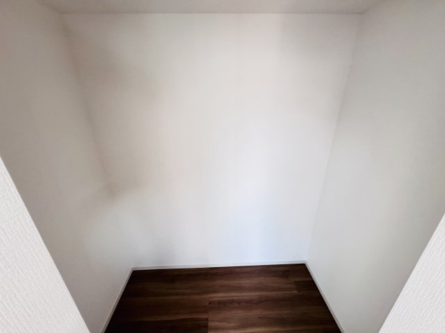 松戸市胡録台新築戸建【相模台小学校:10分】の収納|8.83帖寝室・ウォークインクローゼット