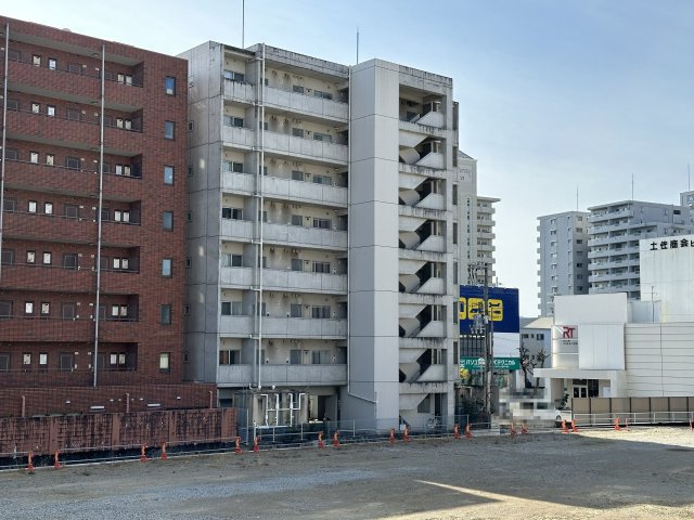 シャルマンの外観