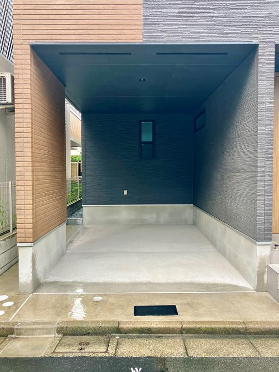 亀有戸建の駐車場