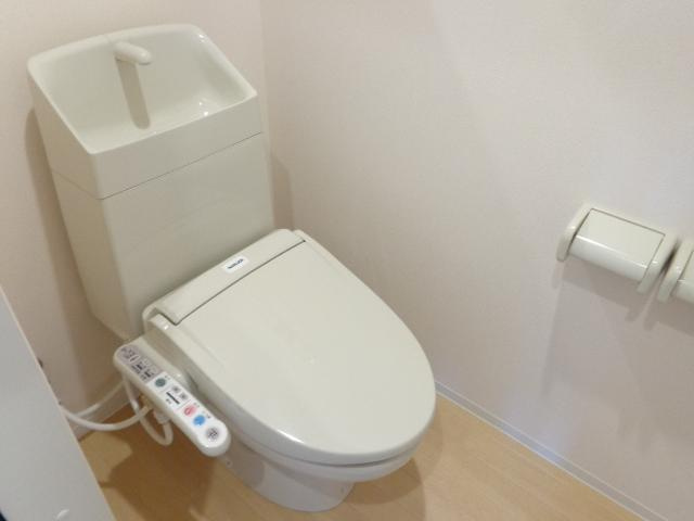 DOMANI Ⅱのトイレ|シャワー付トイレ