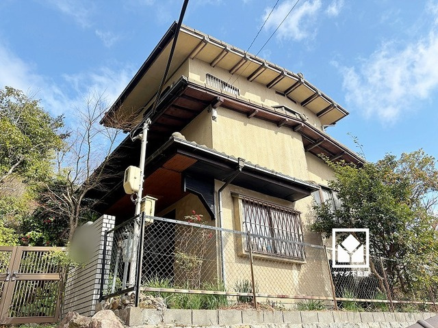 西宮市甲陽園西山町の外観