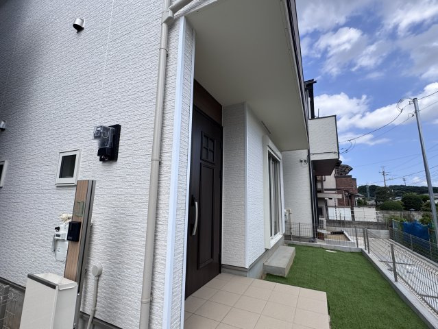 松戸市小金原7丁目新築戸建【栗ヶ沢小学校:7分】のエントランス|エントランス