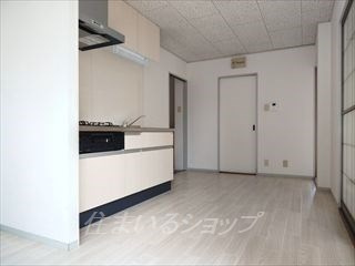 シャトルあすか　Ａの居間・リビング