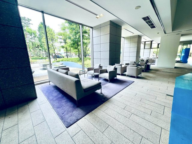 ルネッサンスタワー上野池之端のエントランス