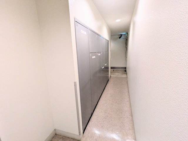 ルネッサンスタワー上野池之端の設備|～外出が多いご家庭には嬉しい、『宅配ボックス』付きです！～