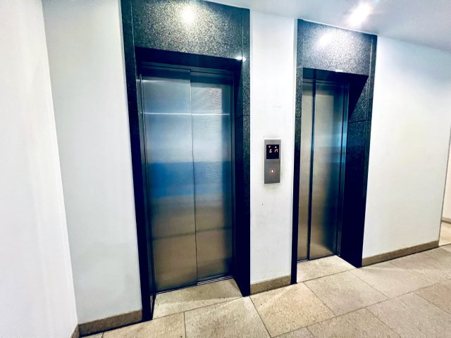 ルネッサンスタワー上野池之端のその他共用部分|エレベーターは2基＋荷物搬入用1基