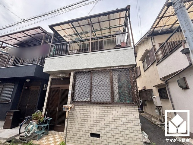 尼崎市大庄北5丁目の外観|キッチンには窓がございますので、昼間は手元が明るく、お料理がはかどります。