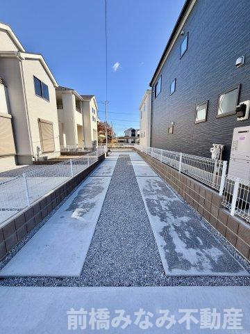 高崎市石原町第24　２号棟(全６棟)　リーブルガーデン　新築建売分譲の前面道路含む現地写真|前面道路含む現地写真です