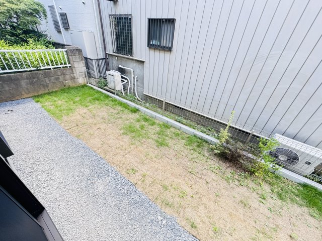 松戸市上本郷新築戸建【上本郷第二小学校:2分】の庭|南側庭スペース