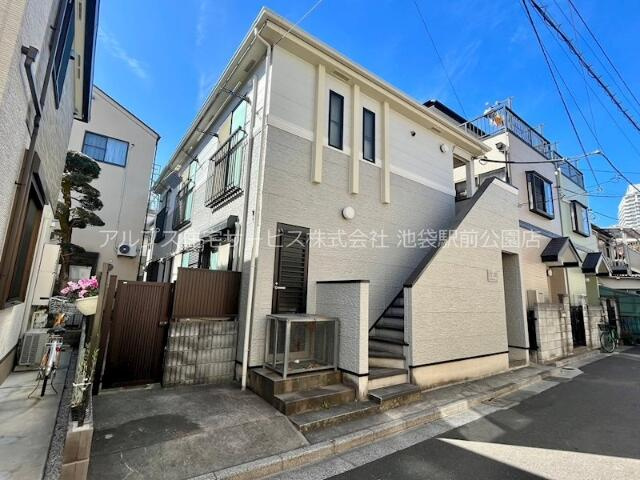 北区滝野川6丁目のアパートの画像