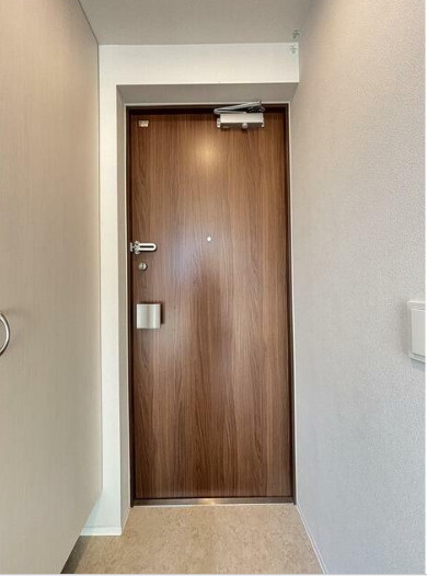 デュオメゾン自由が丘の玄関