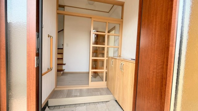 【玄関】 | 北見市緑ヶ丘中古住宅