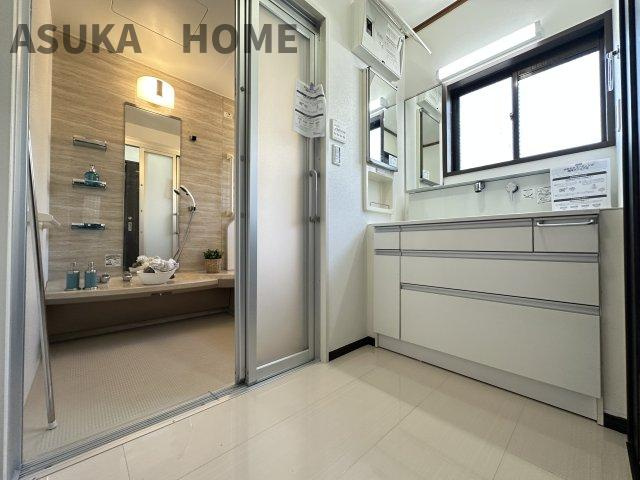 下永谷2丁目　建物１３０㎡以上の５LDK　の洋室|各部屋には収納もしっかりついているので家族の洋服が多くある方も安心です。