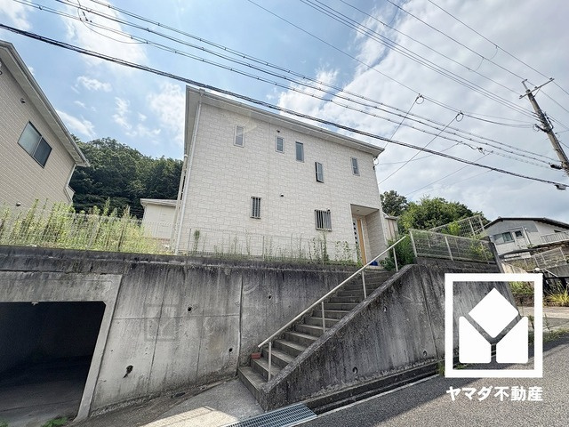西宮市名塩平成台の外観|お問合せお待ちしております。
