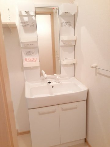 カーサ中村Ｂの洗面所|広い洗面スペースです★