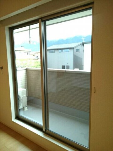 ブリッサⅢのバルコニー|陽当たり良好なバルコニーです♪