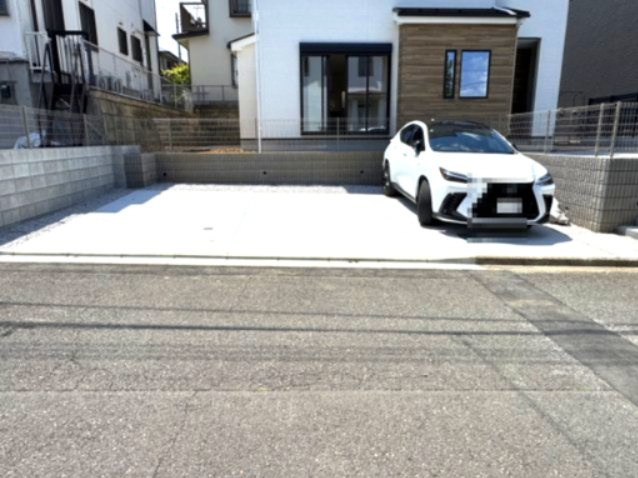 『八王子市新築戸建て』八王子市丸山町27-4【仲介手数料無料】　２期の駐車場|～仲介手数料無料☆八王子ひなた不動産～八王子市丸山町　新築戸建て