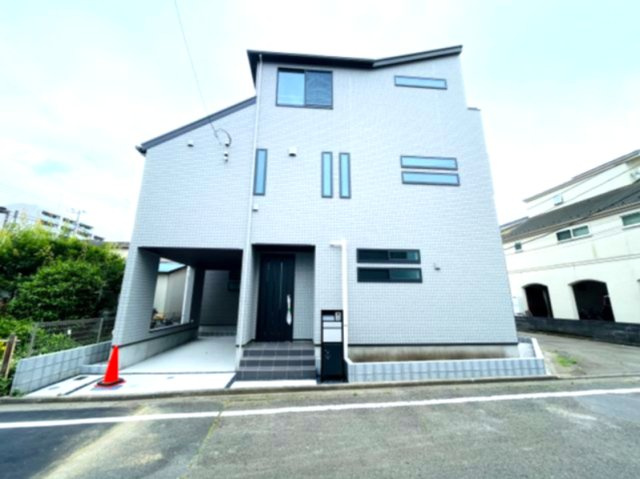 祝成約　八王子市　万町　新築戸建ての外観|～仲介手数料無料☆八王子ひなた不動産～八王子市万町　新築戸建て