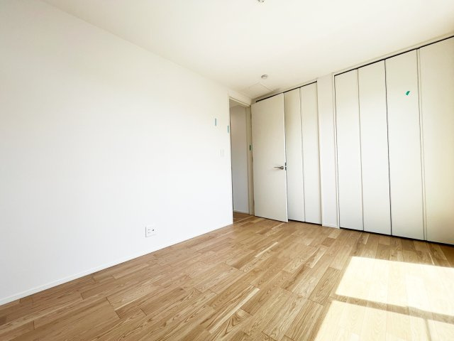 『八王子市新築戸建て』八王子市万町115-13【仲介手数料無料】の洋室|～仲介手数料無料☆八王子ひなた不動産～八王子市万町　新築戸建て