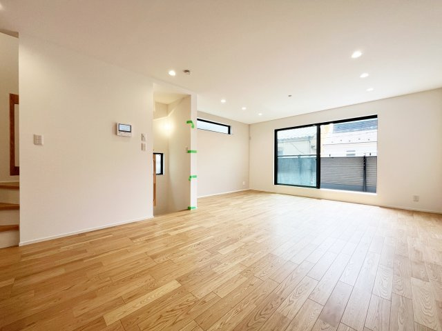 『八王子市新築戸建て』八王子市万町115-13【仲介手数料無料】の居間・リビング|～仲介手数料無料☆八王子ひなた不動産～八王子市万町　新築戸建て