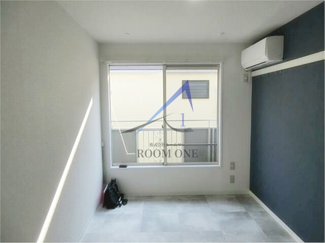 コロナビレッヂの居間・リビング|洋室のお部屋です。