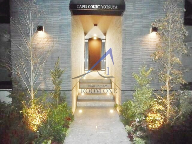 ＬＡＰｉＳ　ＣＯＵＲＴ　ＹＯＴＳＵＹＡ