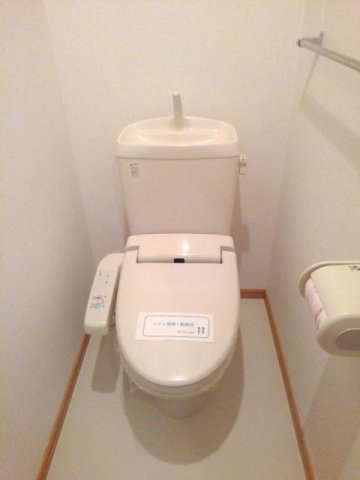 ラフィーネガーデンのトイレ|嬉しい温水洗浄便座付き♪