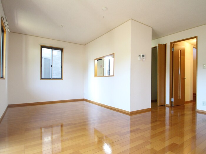 Ｇｒｅｅｎ Ｆｏｒｅｓｔ聖蹟の居間・リビング